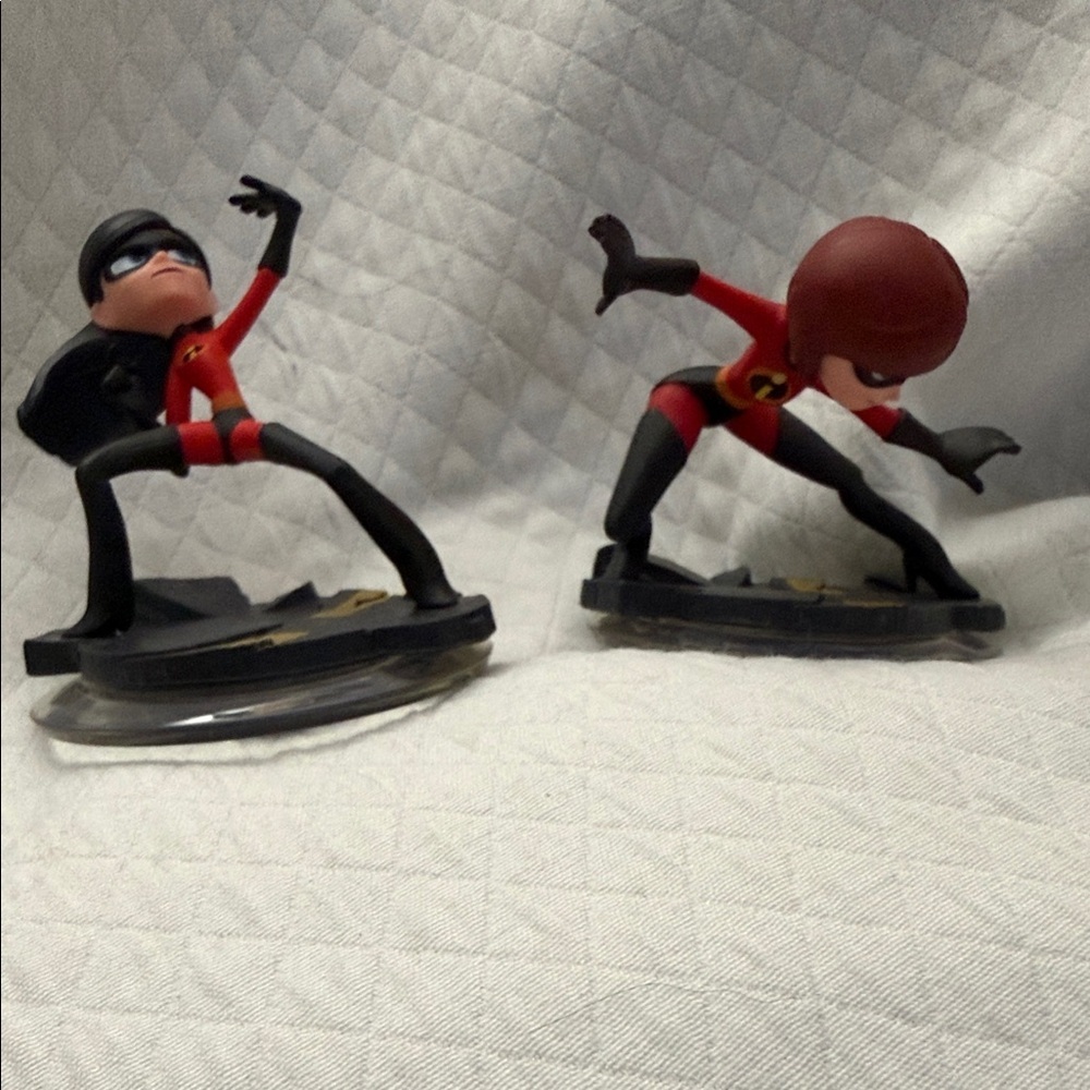 Disney Pixar The Incredibles Elastigirl & Violet Parr Lot of 2 Like New